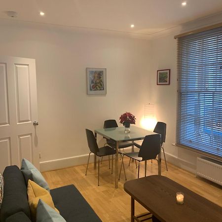 Beautiful One Bedroom Flat In The Heart Of Notting Hill Gate ロンドン エクステリア 写真