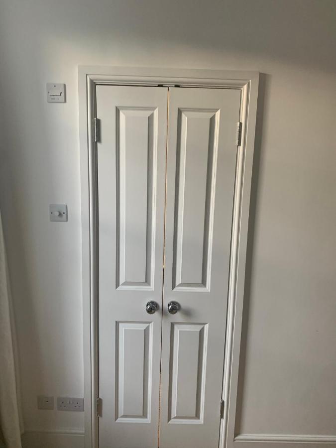 Beautiful One Bedroom Flat In The Heart Of Notting Hill Gate ロンドン エクステリア 写真